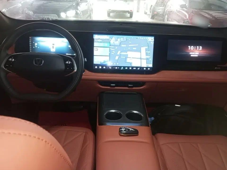 CHANGAN CS75 PLUS 2025 4th Generation 1.5T New Blue Whale Smart Flagship Version — миниатюра 17