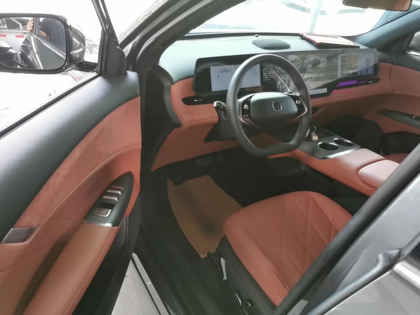 CHANGAN CS75 PLUS 2025 4th Generation 1.5T New Blue Whale Smart Flagship Version — миниатюра 18
