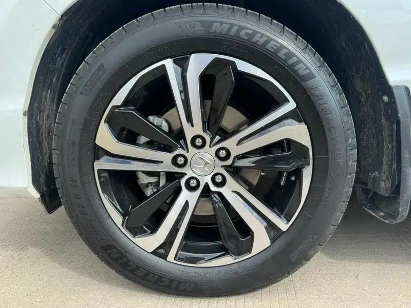 Honda UR-V 2017 370TURBO 4WD Premium Edition (National V Emission Standard) — миниатюра 7