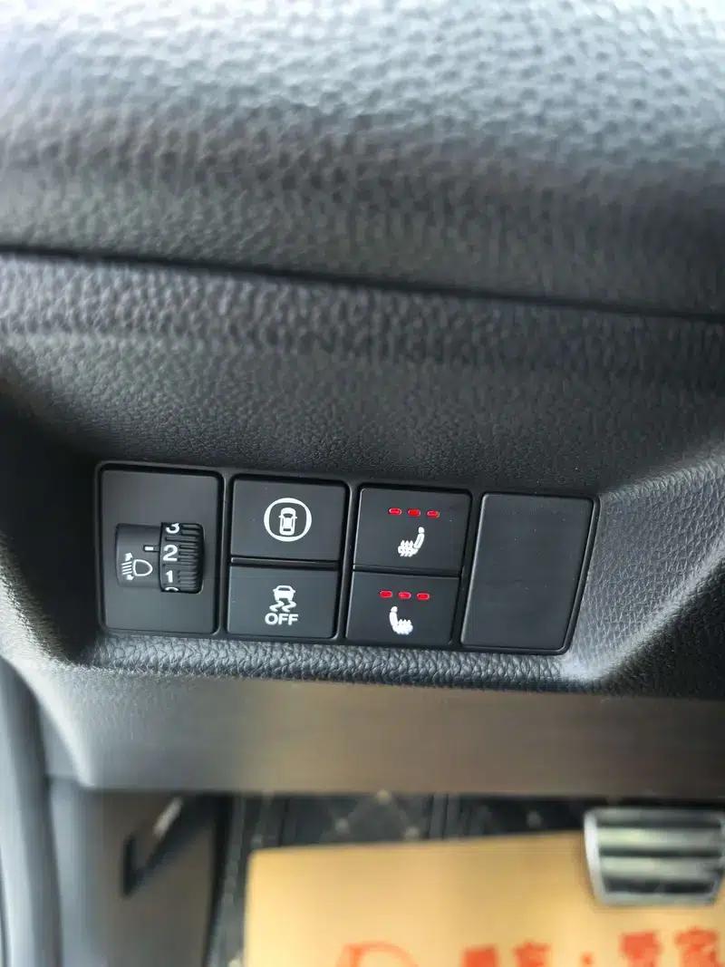 Honda LIFE 2020 1.5L CVT SPO-SS Dynamic Edition — миниатюра 11