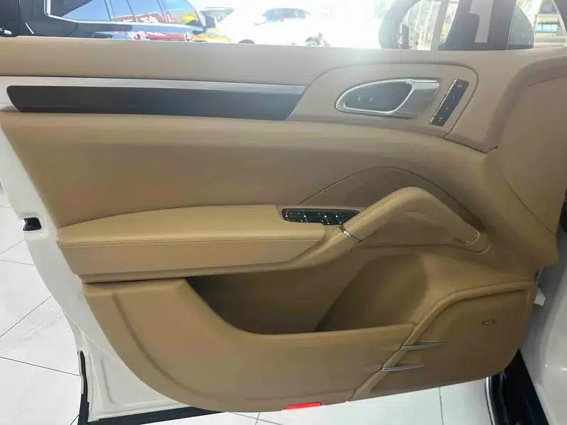 2014 Cayenne 3.0T Automatic AWD 5-seater (Parallel Import) — миниатюра 26