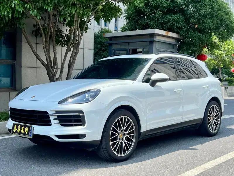 Cayenne 2019 Cayenne 3.0T — миниатюра 1