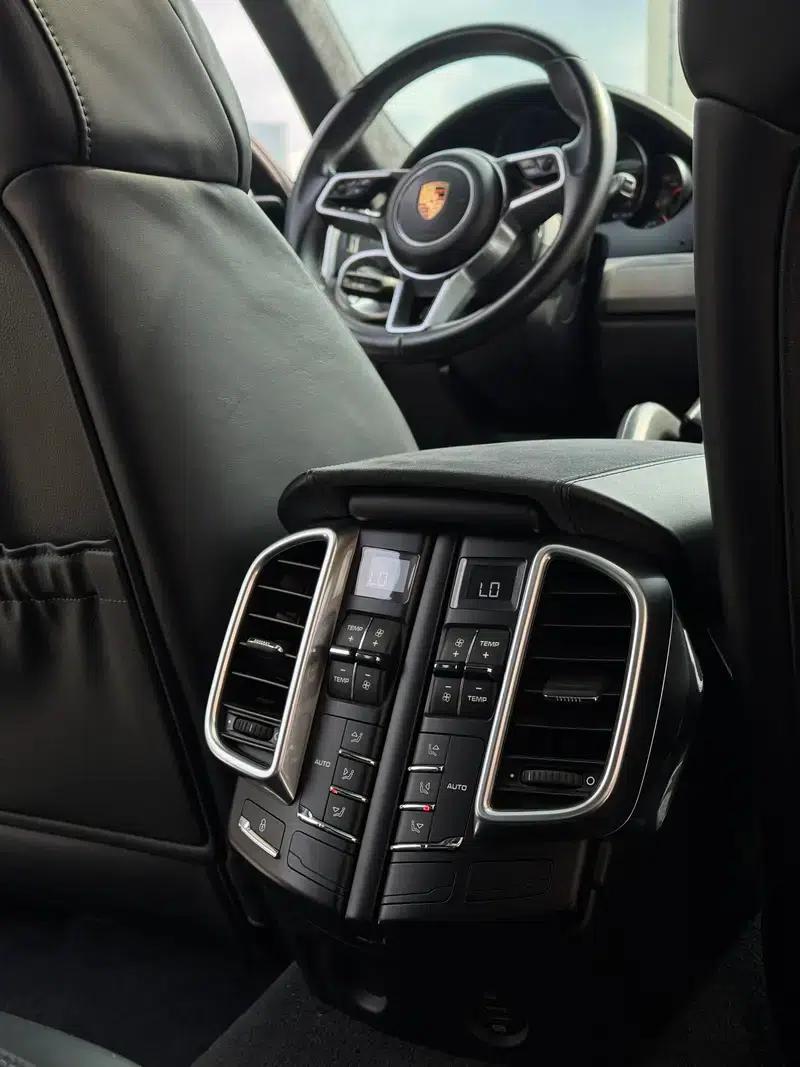 Cayenne 2016 Cayenne GTS 3.6T — миниатюра 14