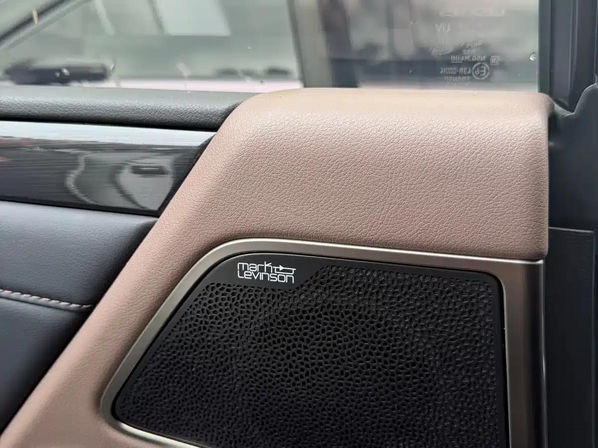 Lexus ES 2022 300h Premium Edition — миниатюра 9