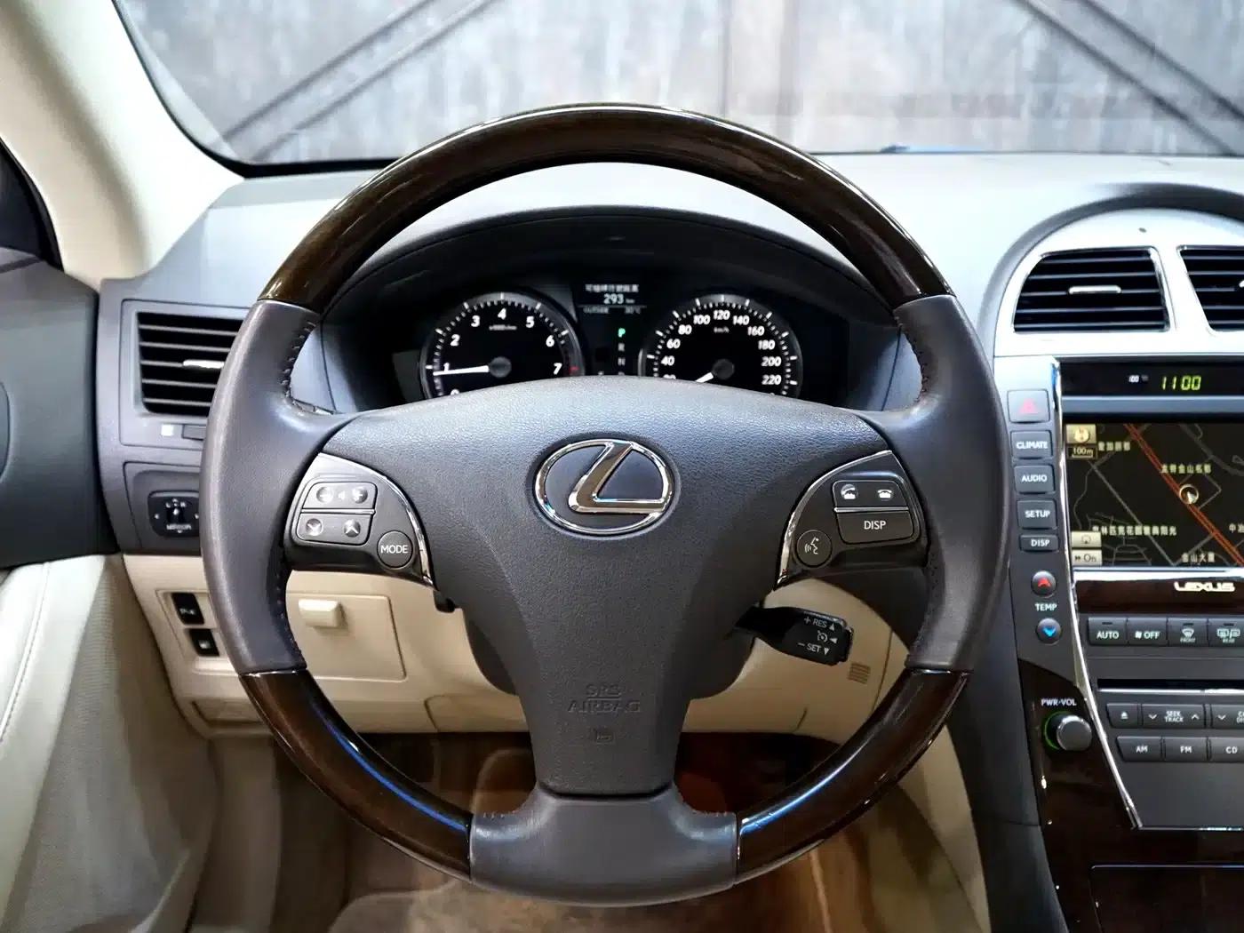 Lexus ES 2010 240 Luxury Edition — миниатюра 13