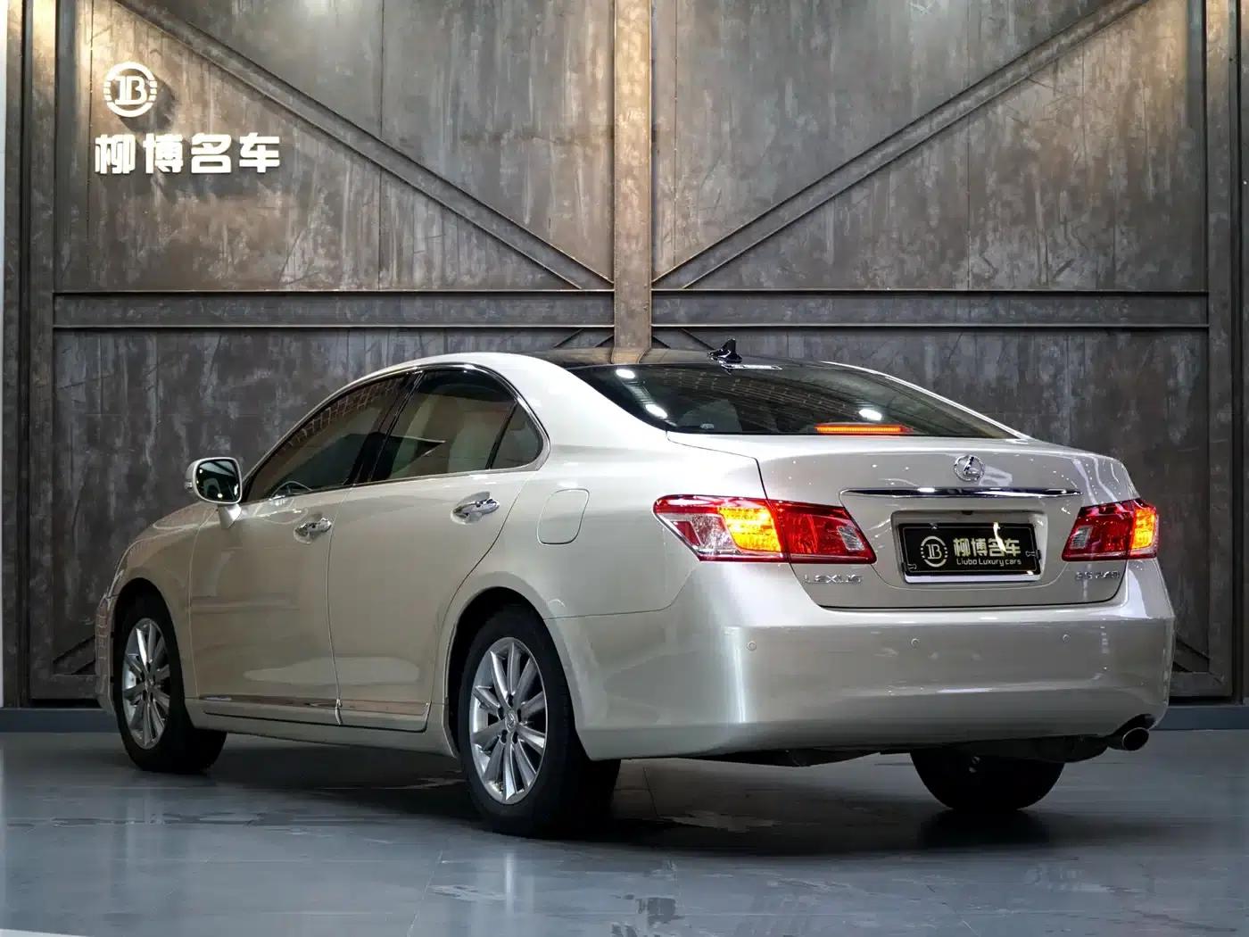 Lexus ES 2010 240 Luxury Edition — миниатюра 3