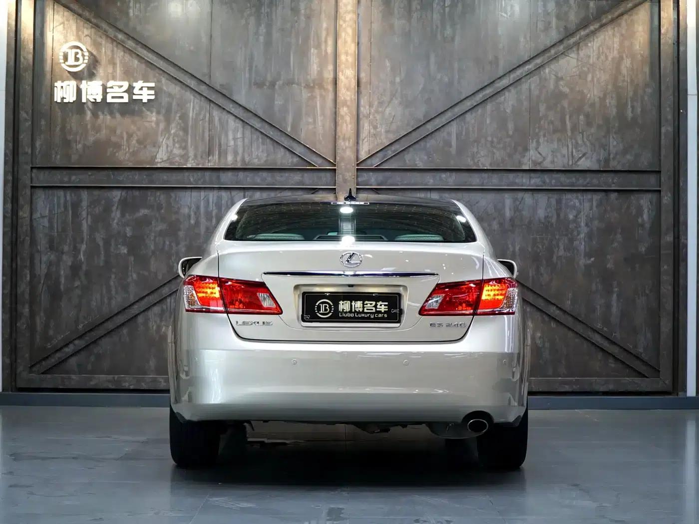 Lexus ES 2010 240 Luxury Edition — миниатюра 4