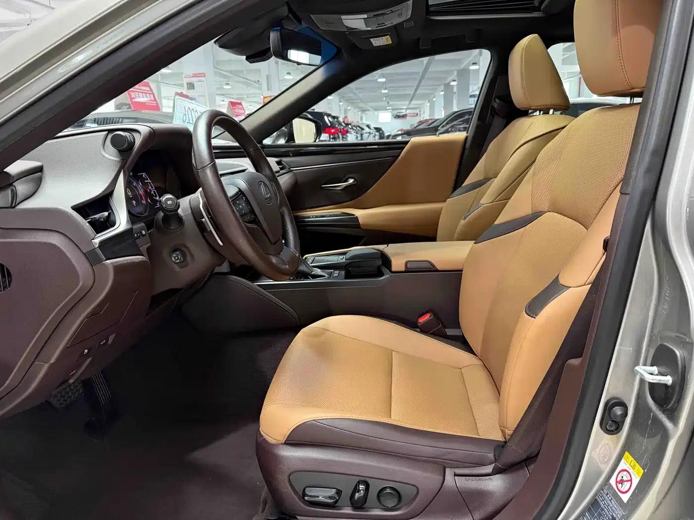 Lexus ES 2018 200 Premium Edition (China V emission standard) — миниатюра 6