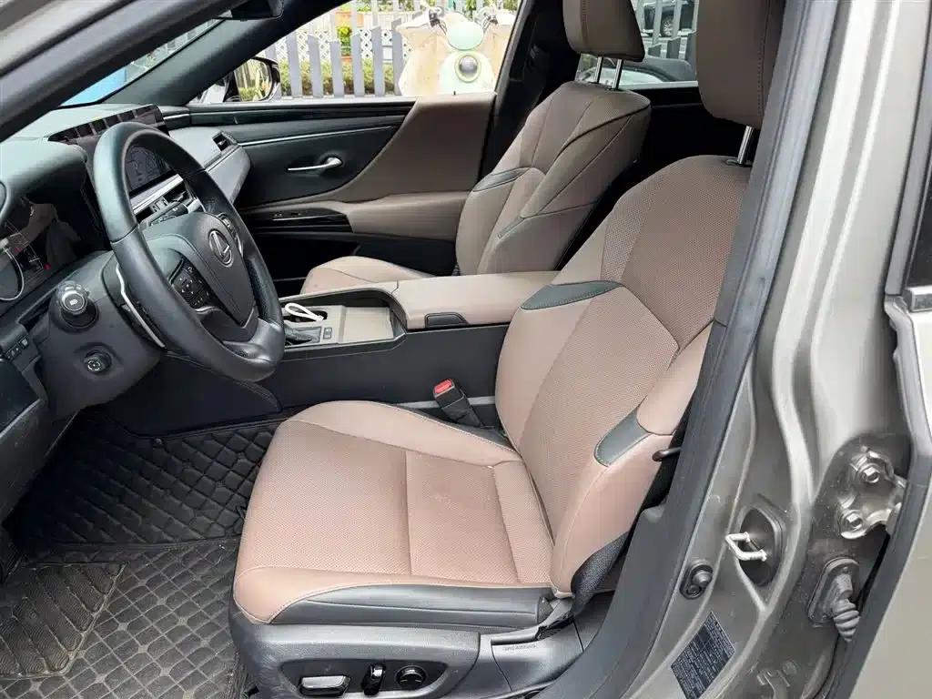 Lexus ES 2022 300h Premium Edition — миниатюра 8