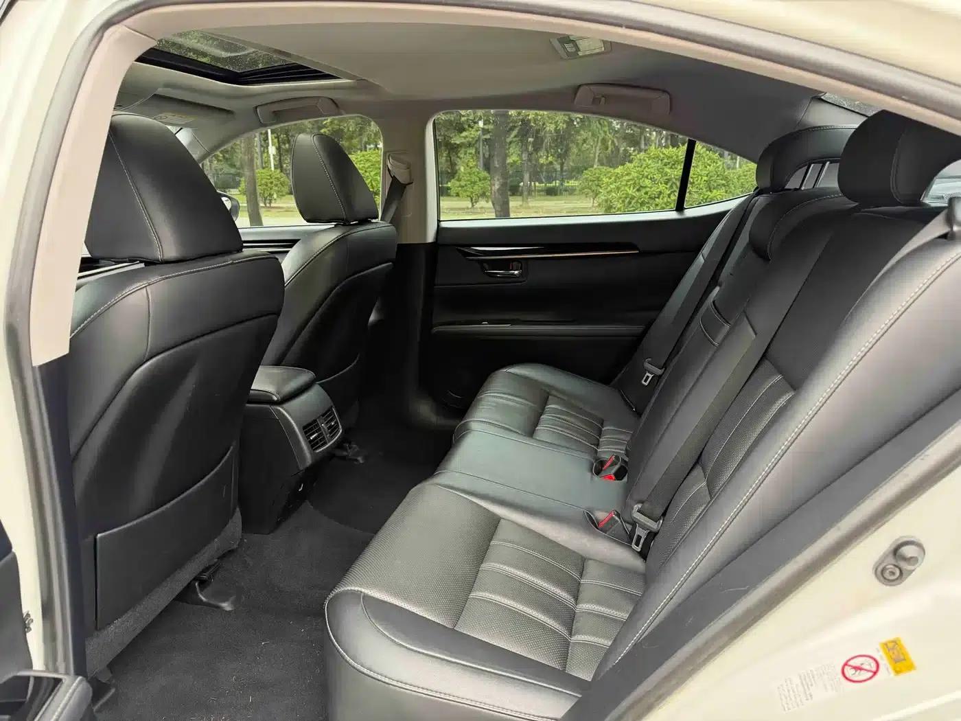 Lexus ES 2015 200 Elite Edition — миниатюра 13