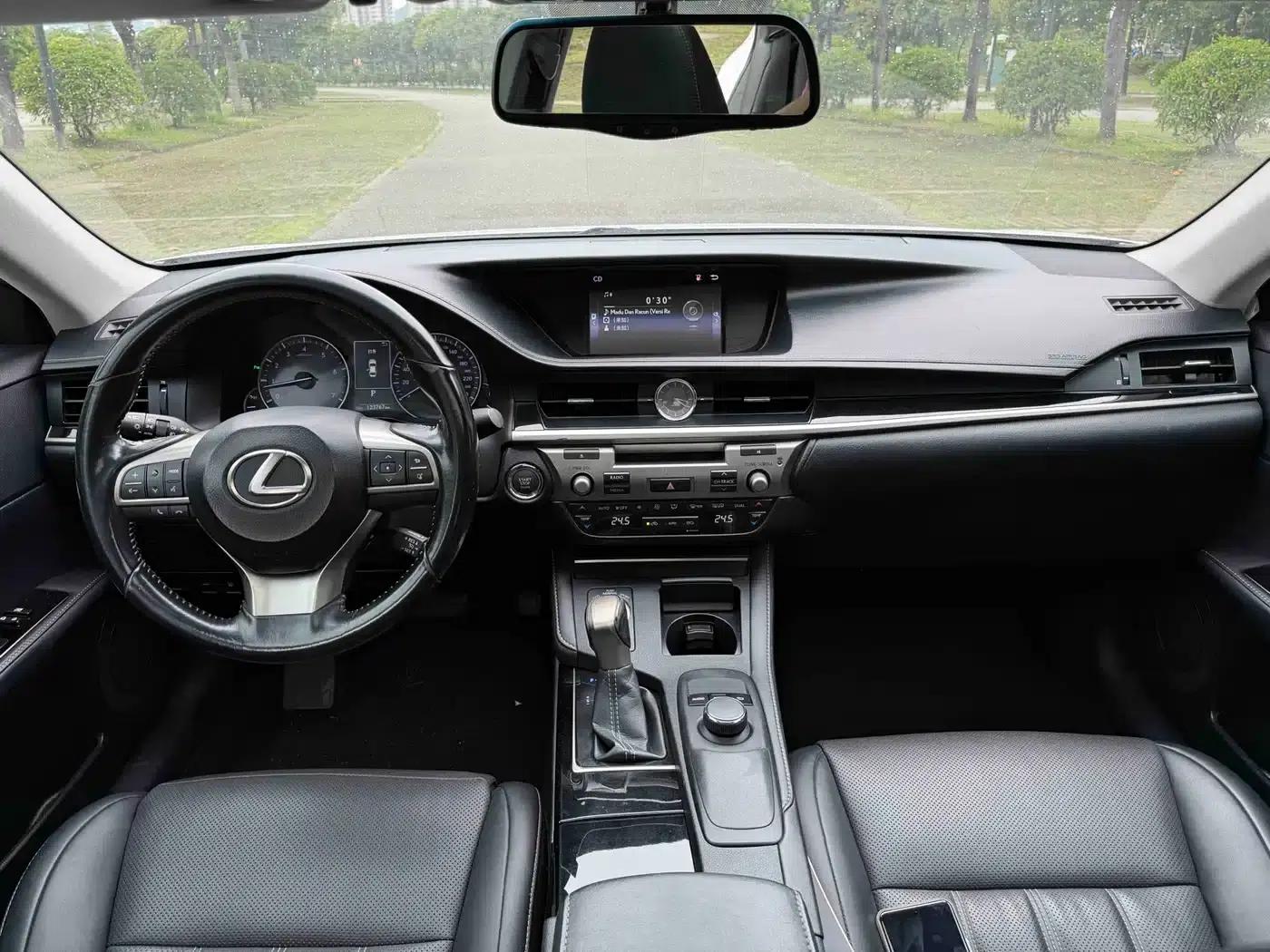 Lexus ES 2015 200 Elite Edition — миниатюра 16