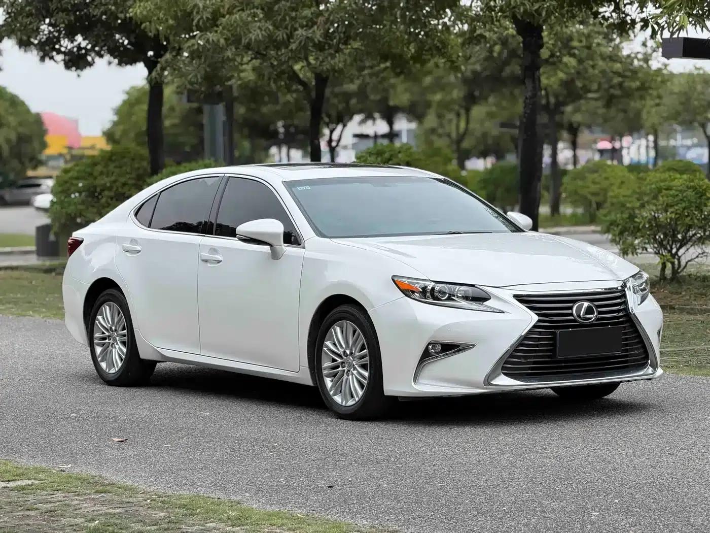 Lexus ES 2015 200 Elite Edition — миниатюра 3