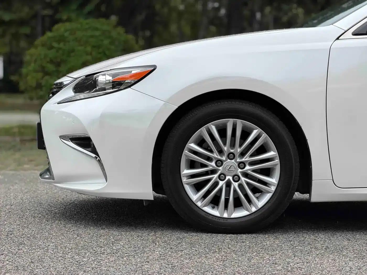 Lexus ES 2015 200 Elite Edition — миниатюра 4