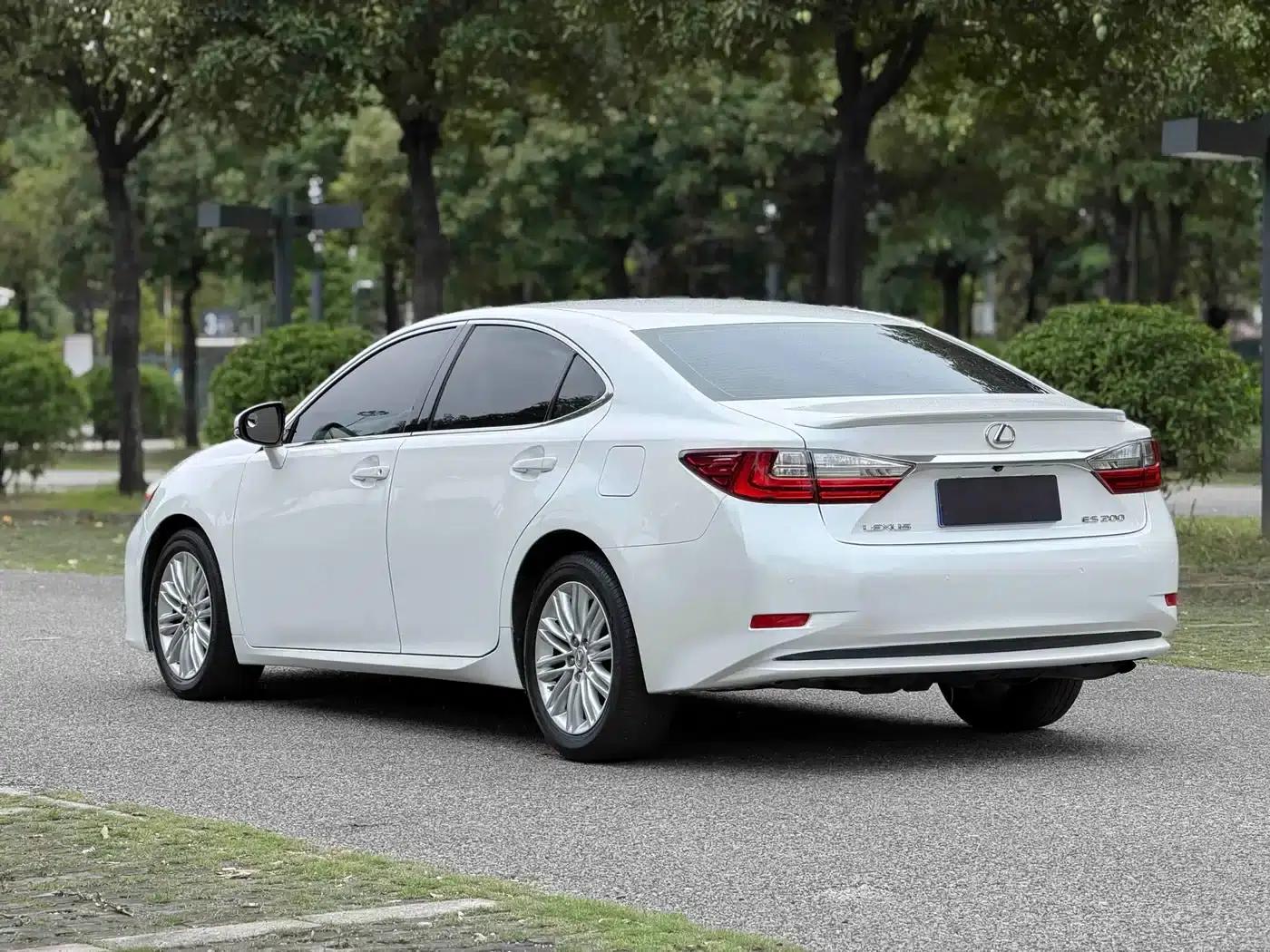 Lexus ES 2015 200 Elite Edition — миниатюра 8