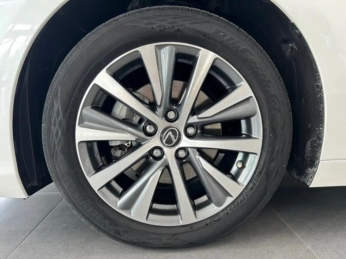 Lexus ES 2018 260 Premium Edition (China VI Emission Standard) — миниатюра 16