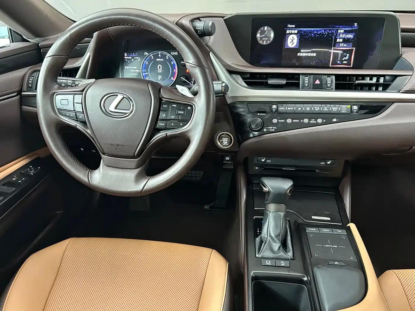 Lexus ES 2018 260 Premium Edition (China VI Emission Standard) — миниатюра 27