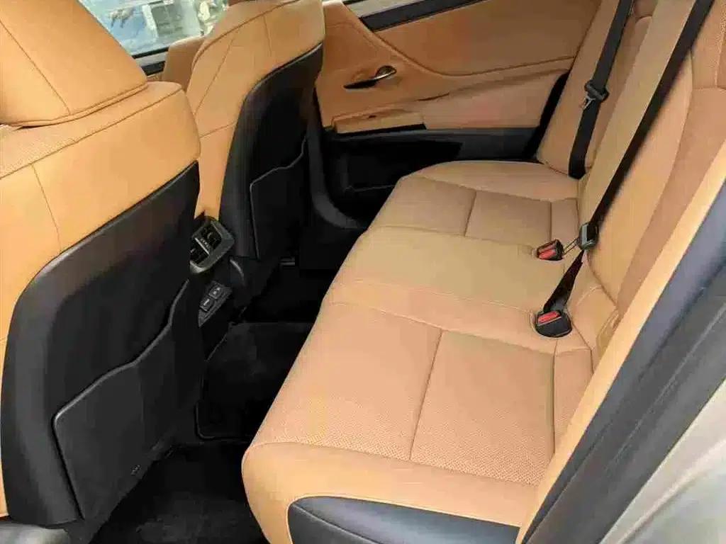 Lexus ES 2025 200 Premium Edition — миниатюра 8