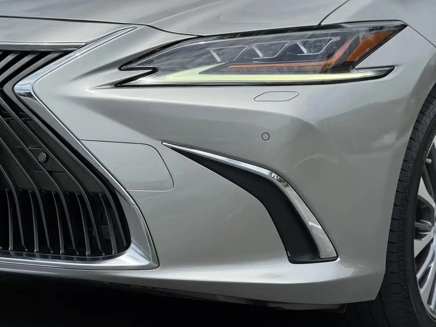 Lexus ES 2020 300h Premium Edition — миниатюра 14