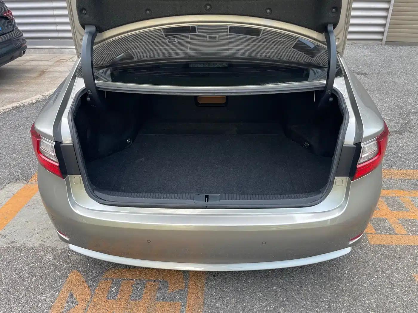 Lexus ES 2015 200 Elite Edition — миниатюра 10