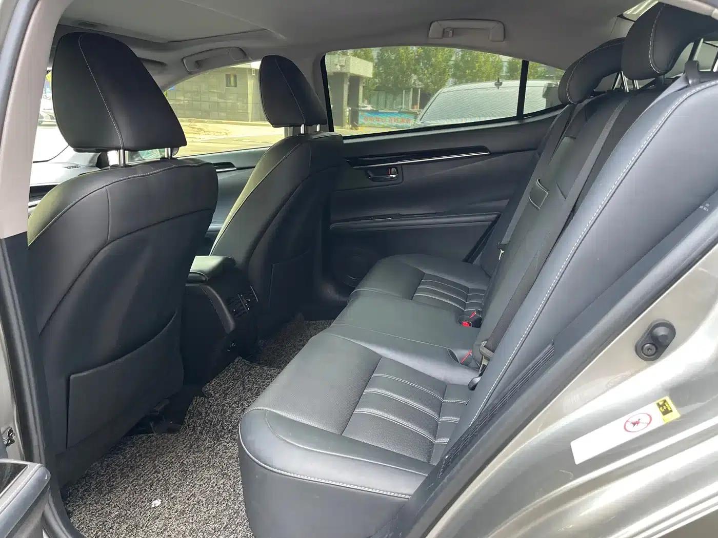 Lexus ES 2015 300h Comfort Edition — миниатюра 7