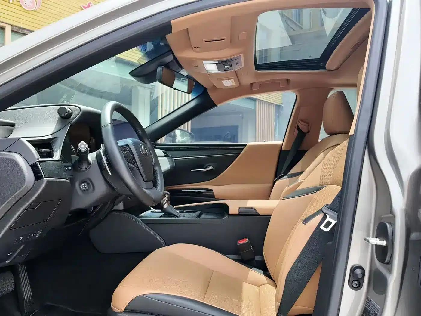 Lexus ES 2022 300h Premium Edition — миниатюра 5