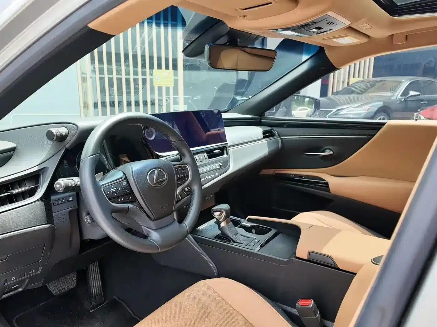 Lexus ES 2022 300h Premium Edition — миниатюра 7