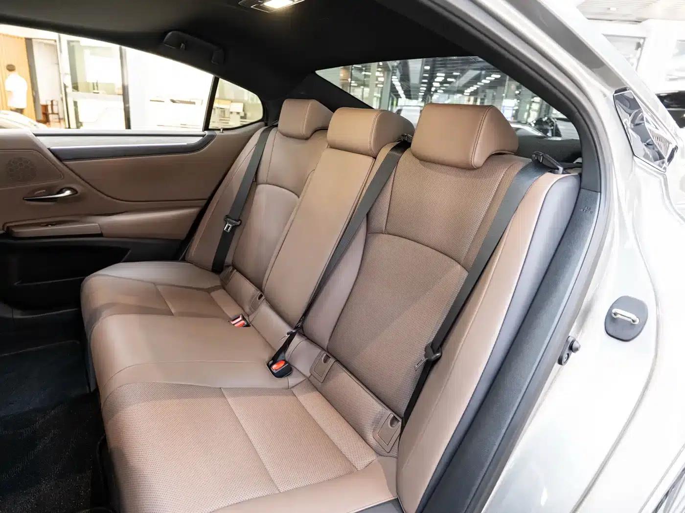 Lexus ES 2025 200 Premium Edition — миниатюра 12