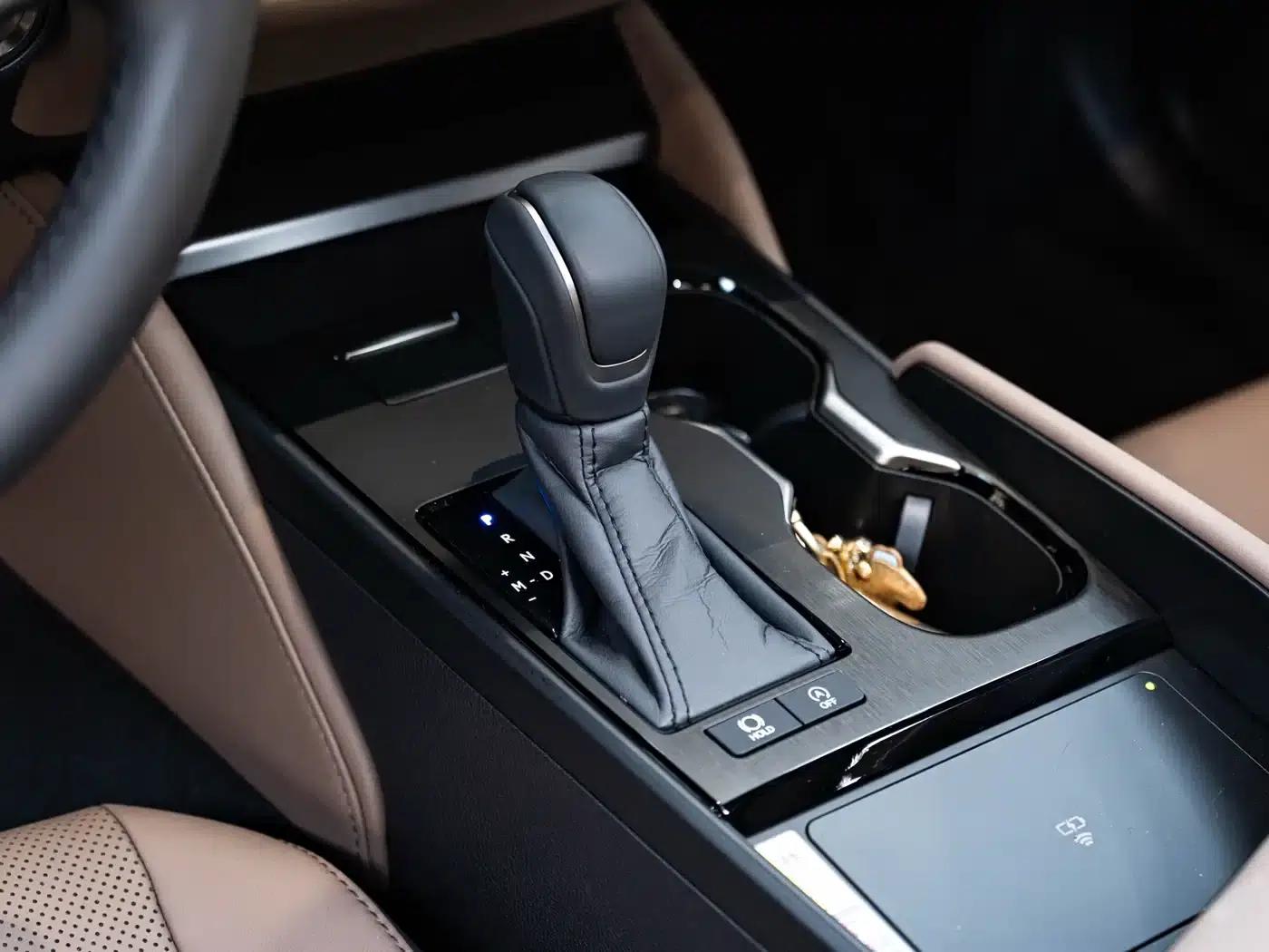 Lexus ES 2025 200 Premium Edition — миниатюра 15