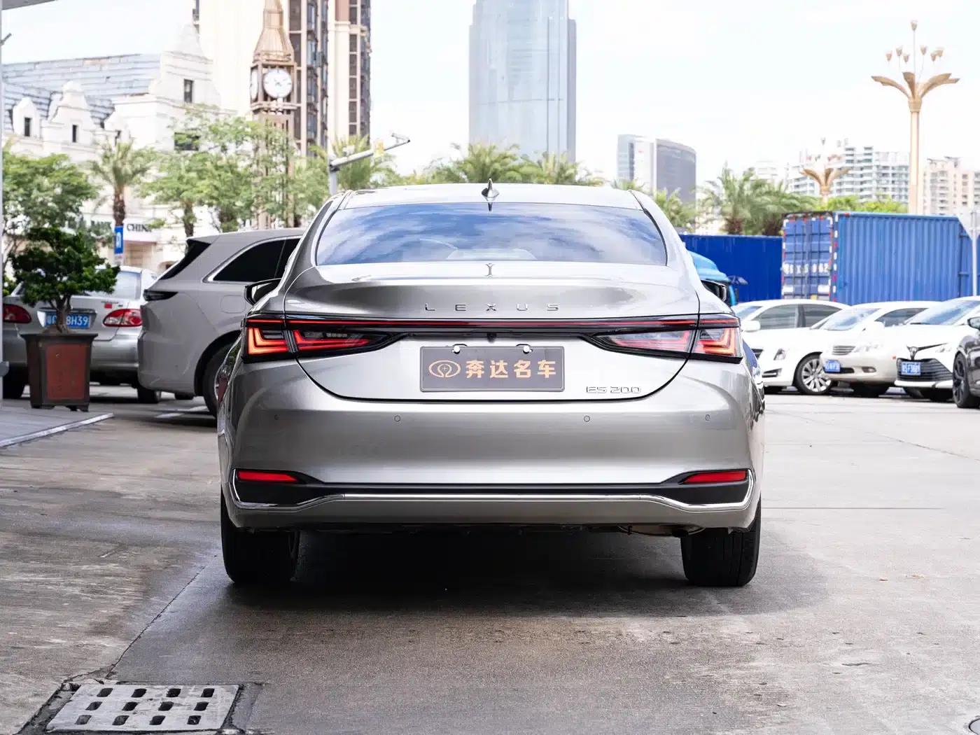 Lexus ES 2025 200 Premium Edition — миниатюра 5