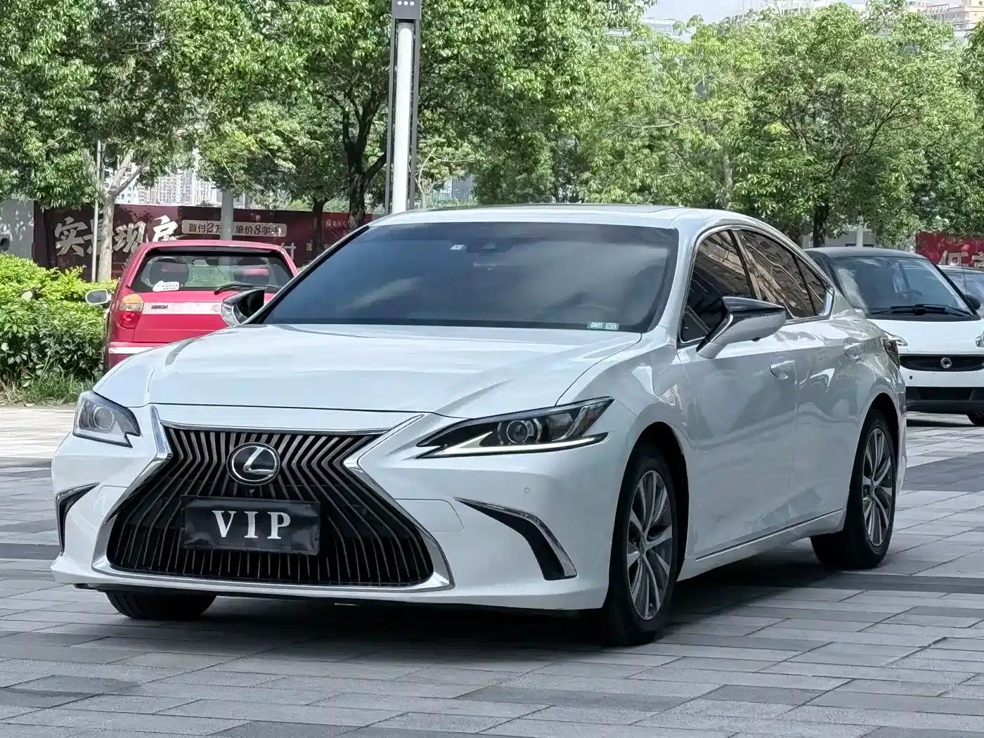 Lexus ES 2018 200 Premium Edition (China V emission standard) — миниатюра 1