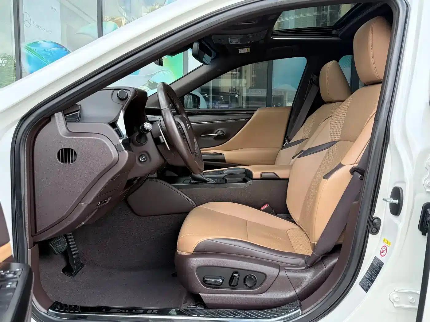Lexus ES 2018 200 Premium Edition (China V emission standard) — миниатюра 6