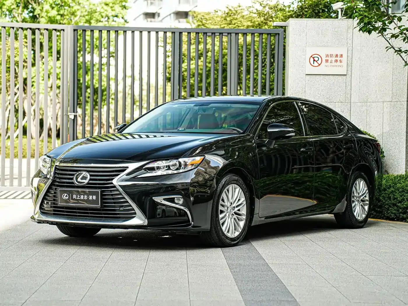 Lexus ES 2015 200 Elite Edition — миниатюра 1