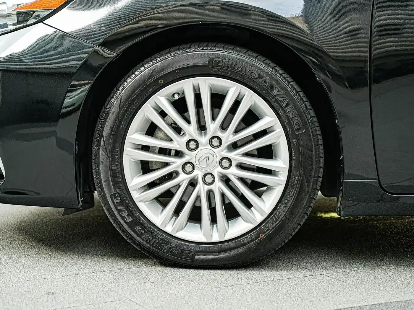 Lexus ES 2015 200 Elite Edition — миниатюра 8