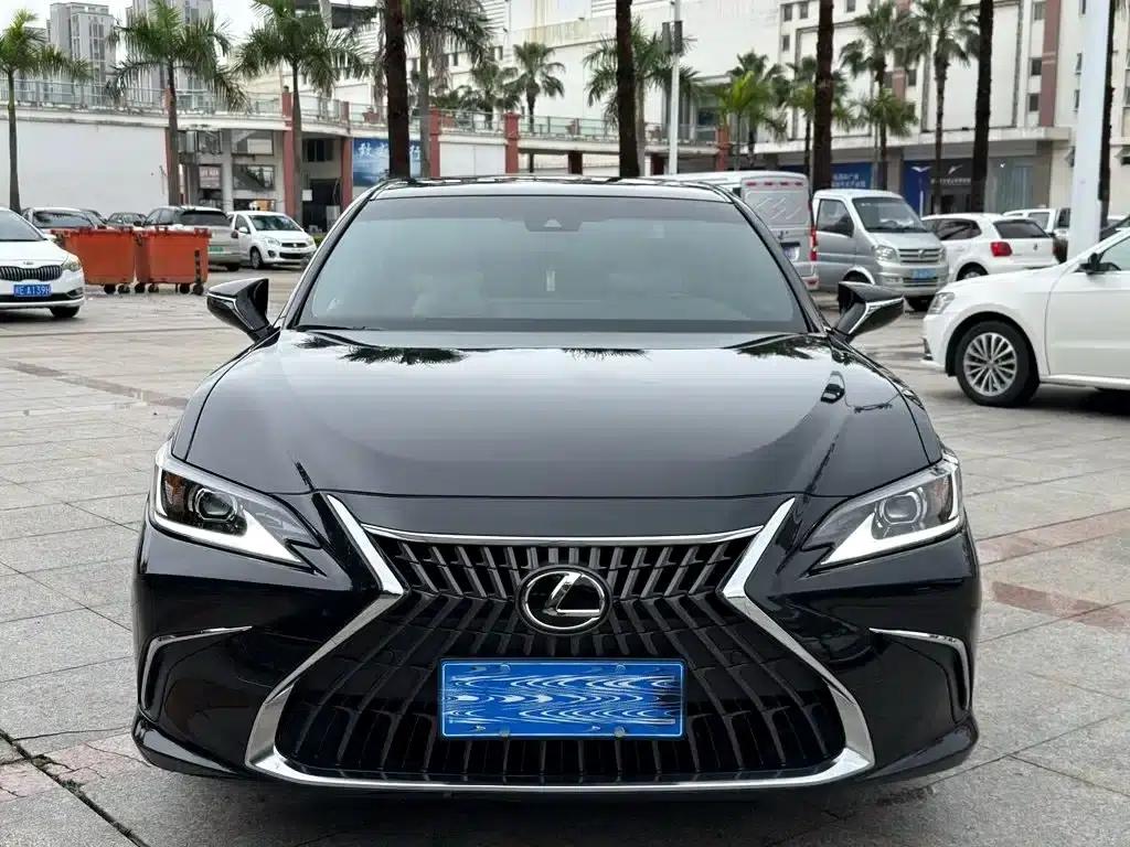 Lexus ES 2024 200 Premium Edition — миниатюра 2