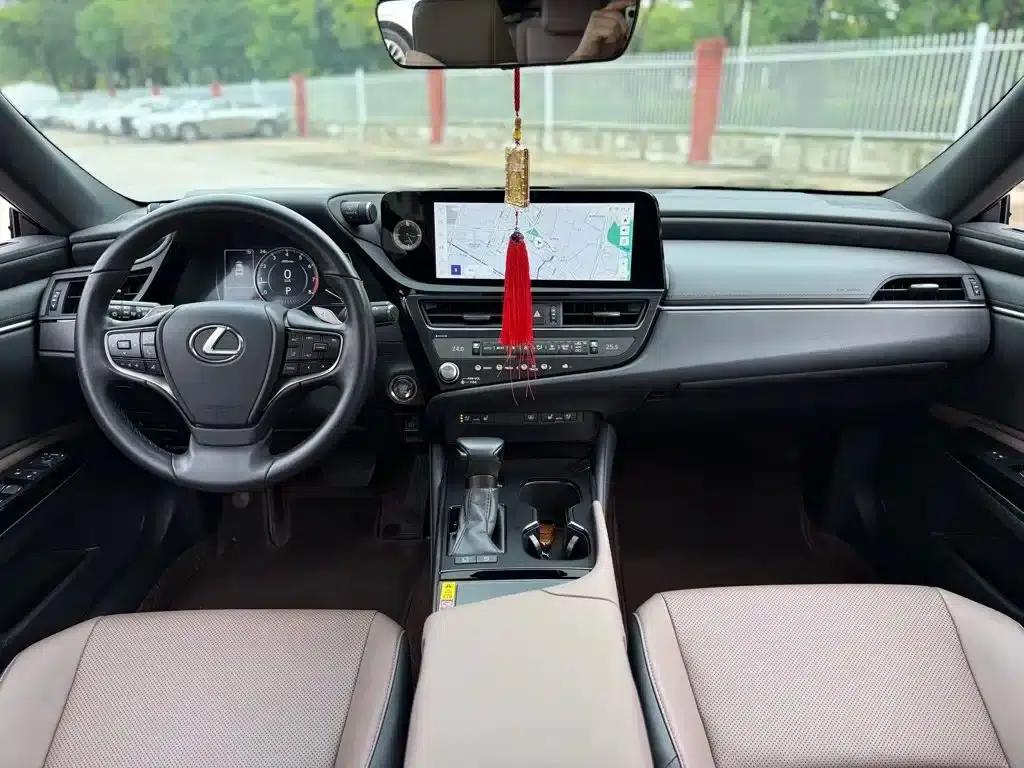 Lexus ES 2024 200 Premium Edition — миниатюра 6