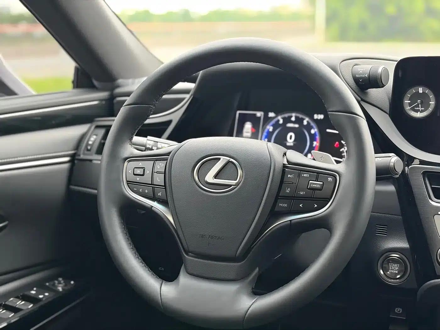 Lexus ES 2023 200 Premium Edition — миниатюра 15