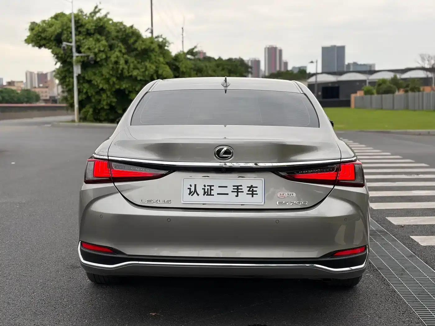Lexus ES 2023 200 Premium Edition — миниатюра 16