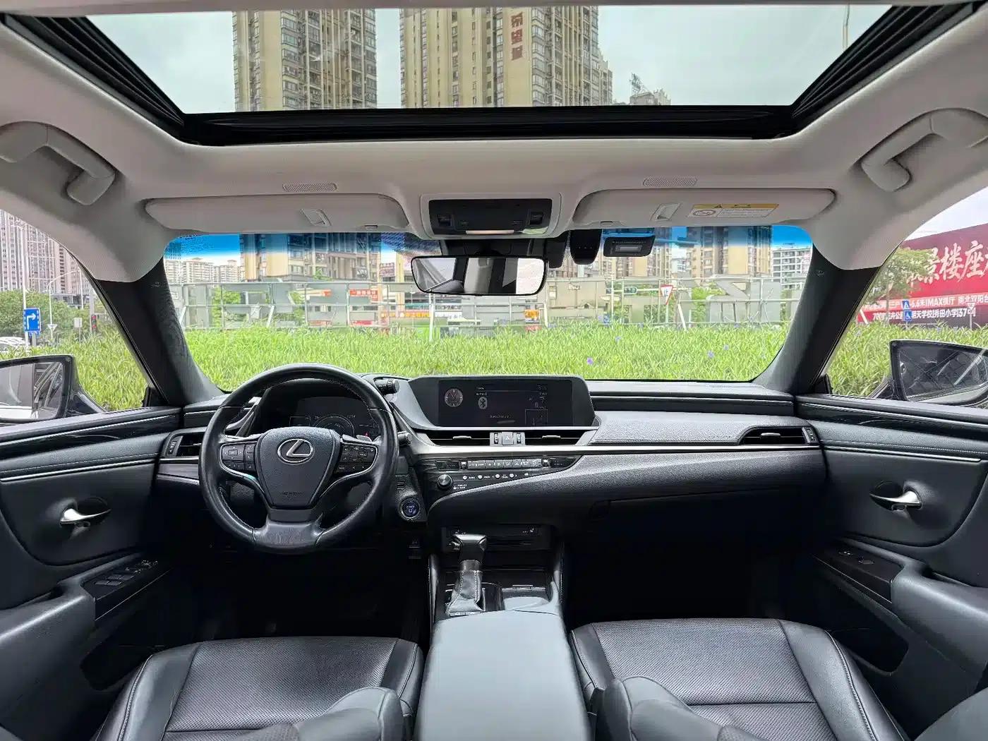Lexus ES 2018 300h Premium Edition (China V emission standard) — миниатюра 9