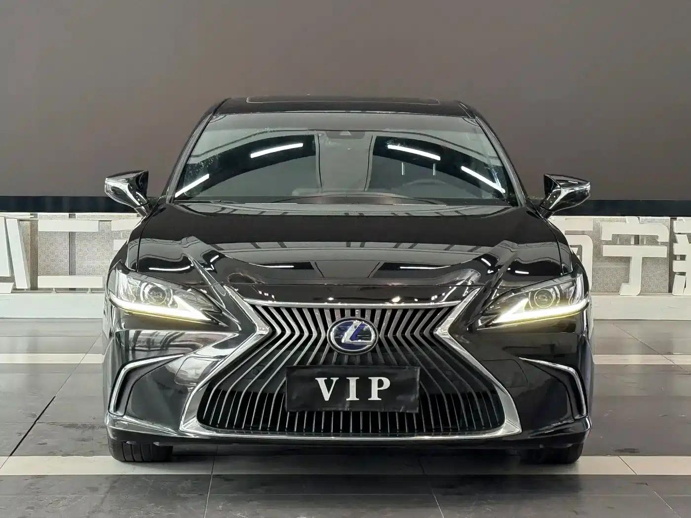 Lexus ES 2020 300h Premium Edition (China V Emission Standard) — миниатюра 2
