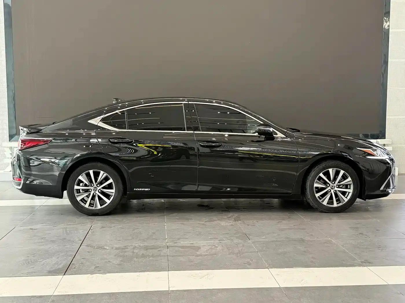 Lexus ES 2020 300h Premium Edition (China V Emission Standard) — миниатюра 6