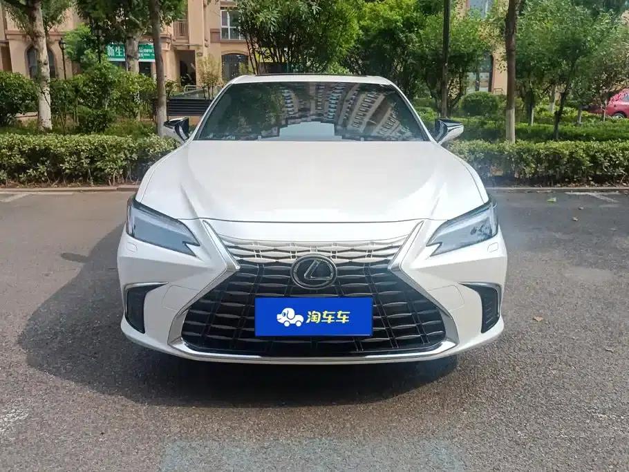 Lexus ES 2025 200 Premium Edition — миниатюра 2
