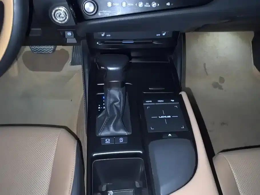 Lexus ES 2022 200 Premium Edition — миниатюра 16