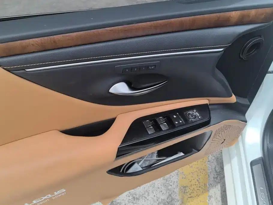 Lexus ES 2024 200 Premium Edition — миниатюра 7