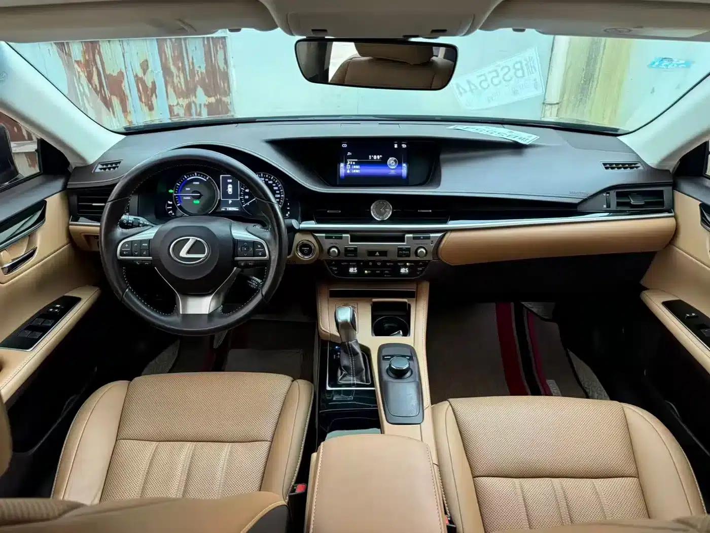 Lexus ES 2015 300h Comfort Edition — миниатюра 8