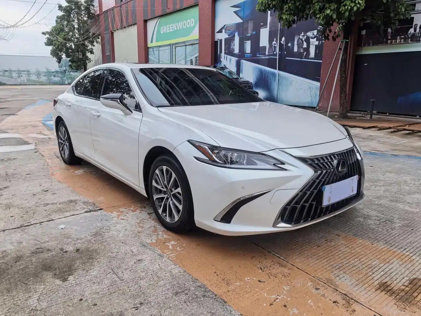 Lexus ES 2021 260 Premium Edition — миниатюра 3