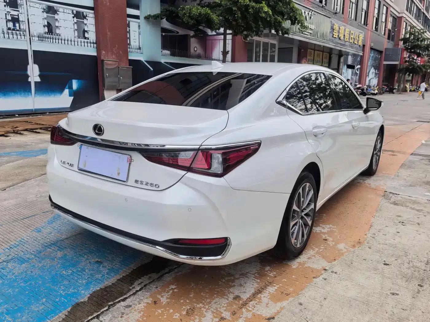 Lexus ES 2021 260 Premium Edition — миниатюра 5