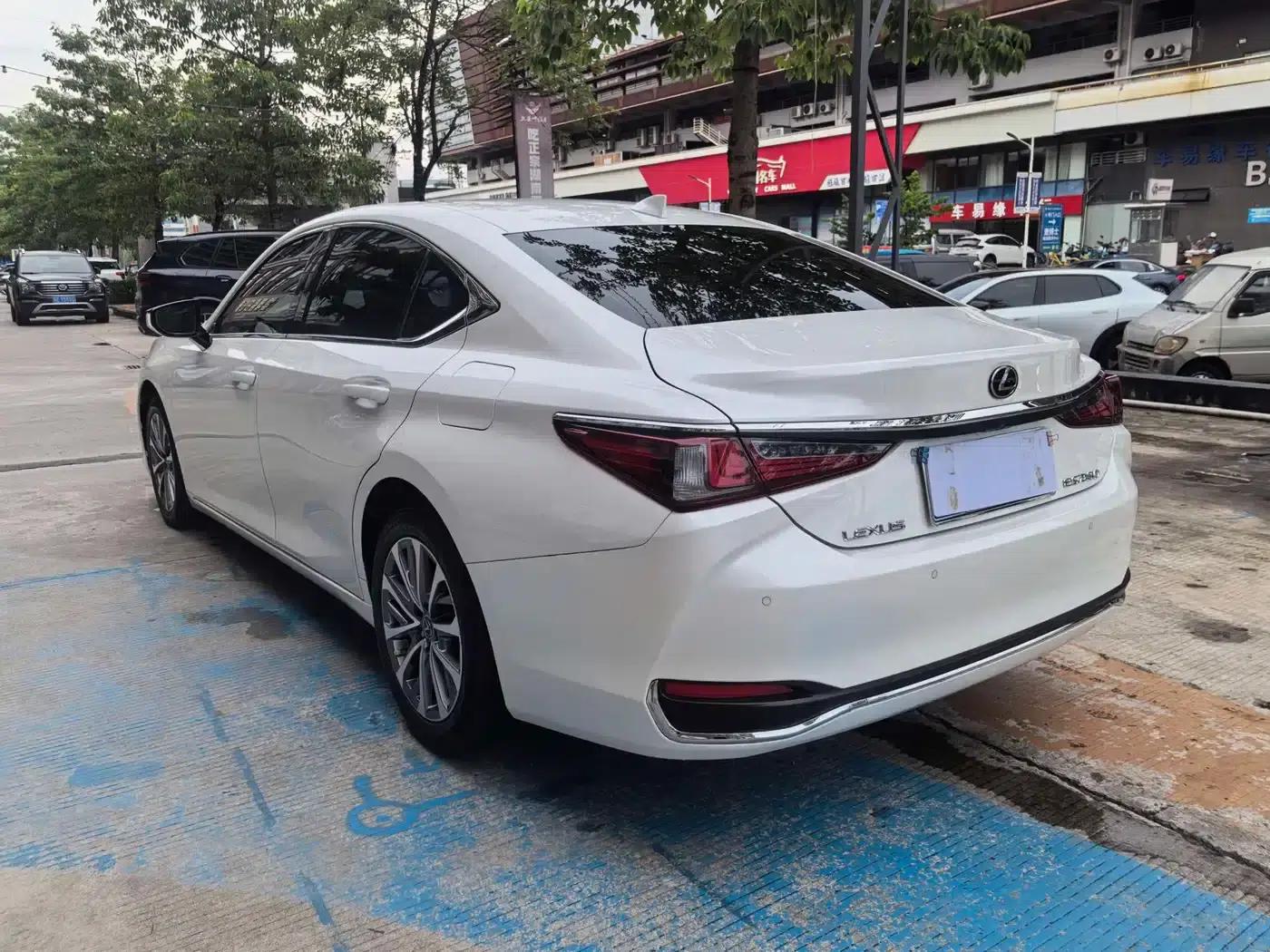 Lexus ES 2021 260 Premium Edition — миниатюра 7