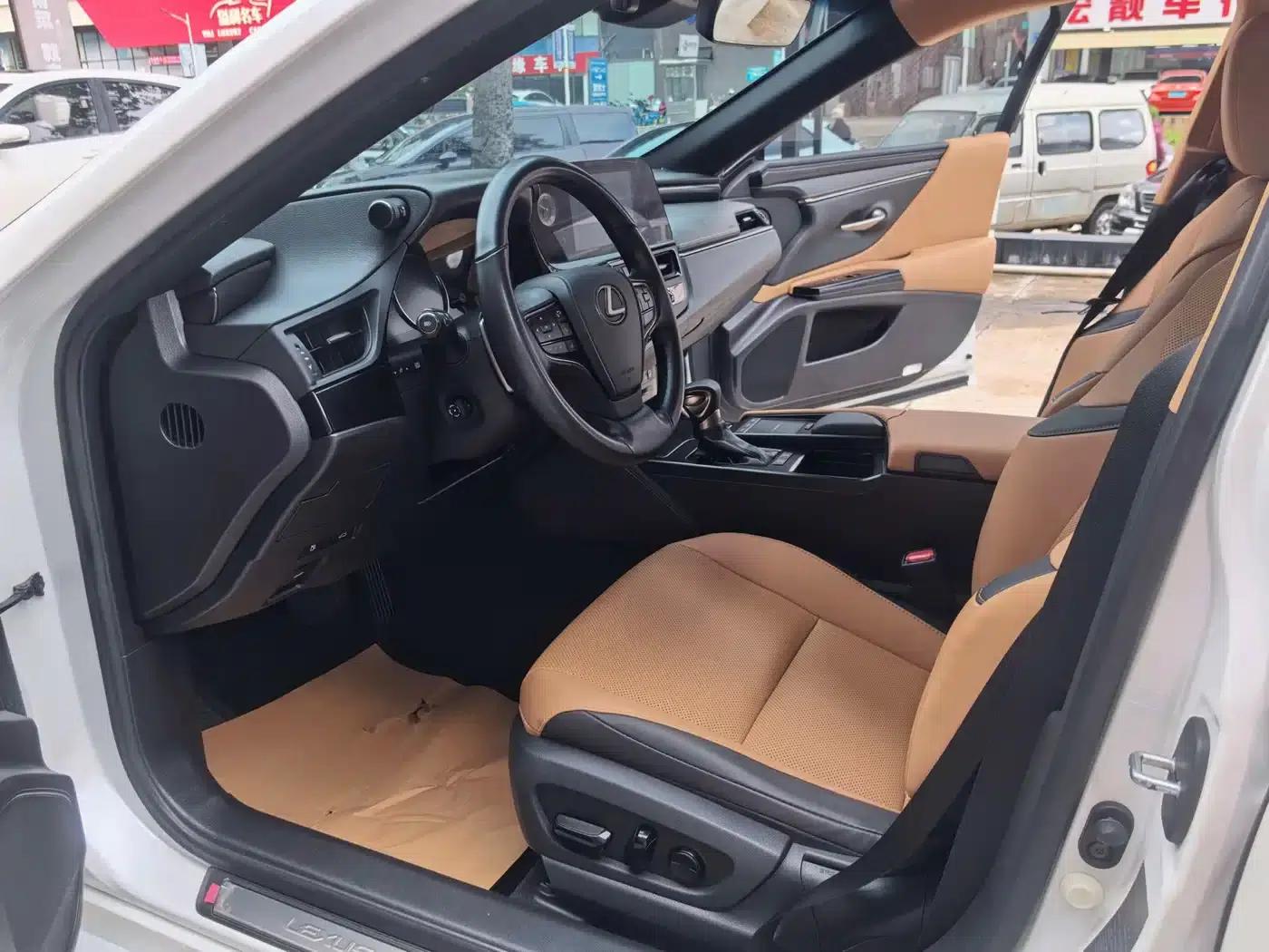 Lexus ES 2021 260 Premium Edition — миниатюра 8