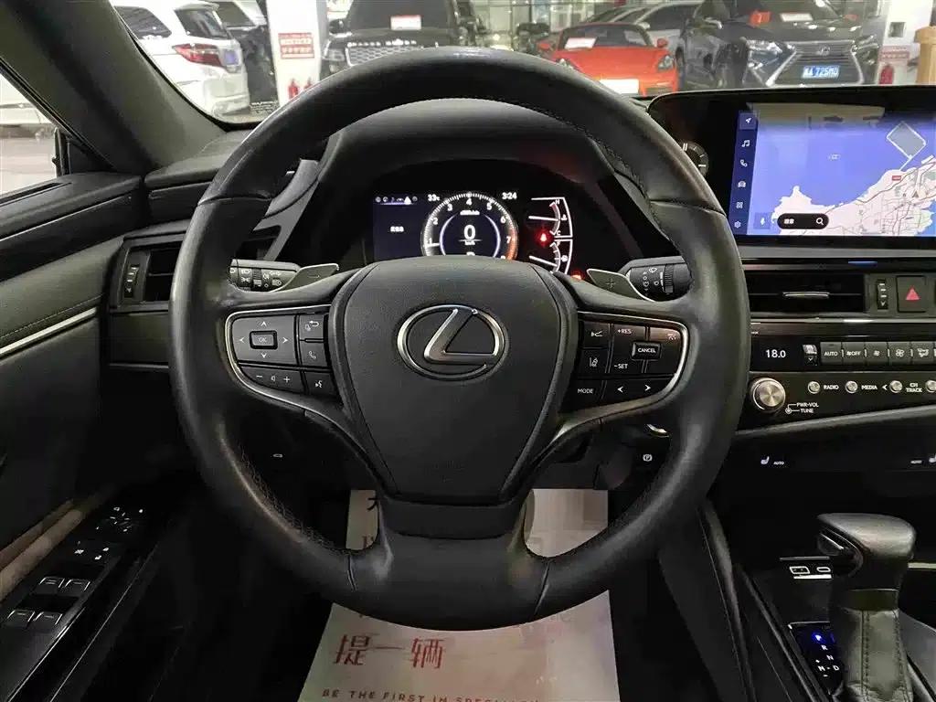 Lexus ES 2023 200 Premium Edition — миниатюра 12