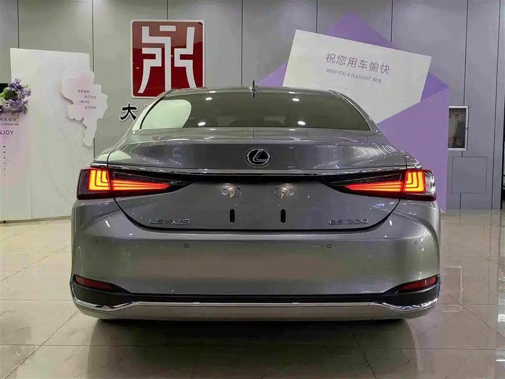 Lexus ES 2023 200 Premium Edition — миниатюра 16